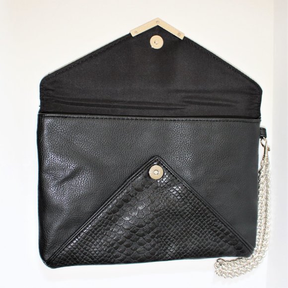 Express Black Envelope Chained Clutch/Wristlet - Picture 6 of 8